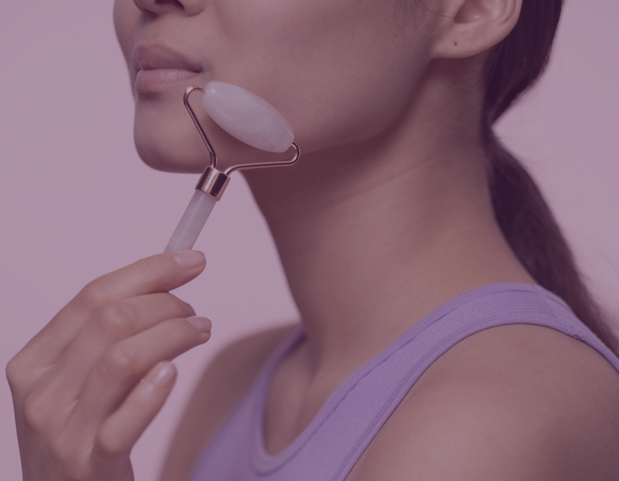 Schönheitsbehandlungen - Edelstein Gesichtsbehandlung - Violetta Neumann